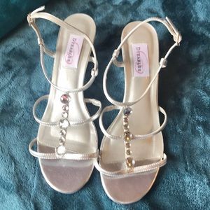 Dyeables Inc. Chloe Silver Metallic 9.5